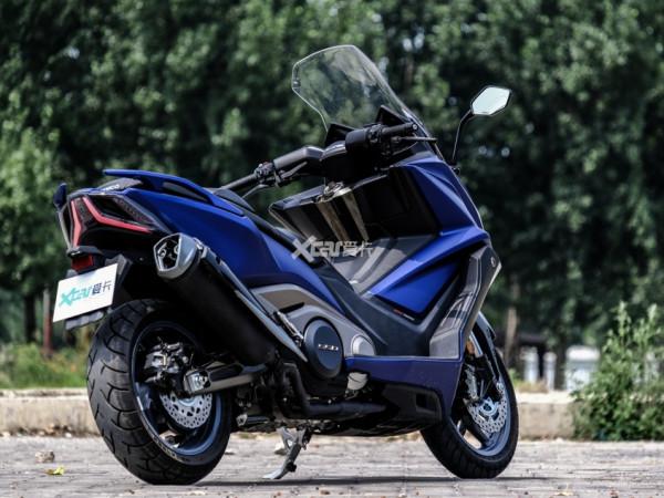 CKD風潮下的旗艦踏板 試駕光陽AK550 CKD版 CKD風潮下的旗艦踏板 試駕光陽AK550 CKD版