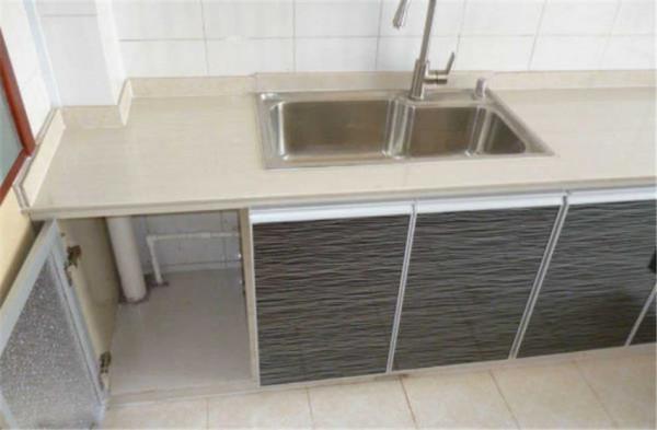 為何越來越多人不定做櫥櫃,改用瓷磚做櫥櫃?它真有那麼好嗎? 為何越來越多人不定做櫥櫃,改用瓷磚做櫥櫃?它真有那麼好嗎?