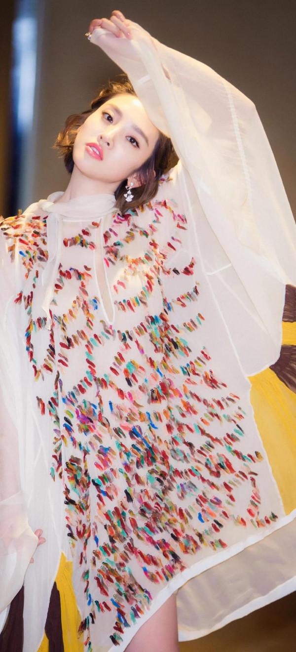 明星超高畫質美圖唐藝昕