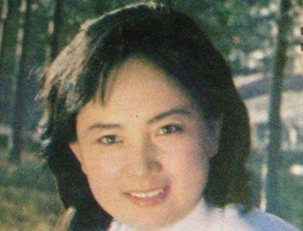 80年代著名女星張金玲,巔峰時隱退生子,現在過得怎麼樣了? 80年代著名女星張金玲,巔峰時隱退生子,現在過得怎麼樣了?