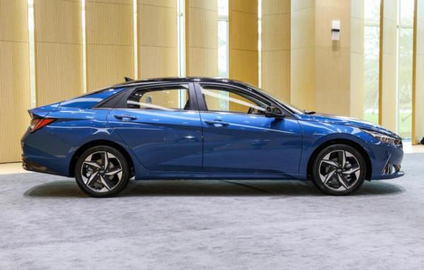 十萬塊買家用緊湊級家用轎車 第七代伊蘭特與明銳PRO怎麼選? 十萬塊買家用緊湊級家用轎車 第七代伊蘭特與明銳PRO怎麼選?