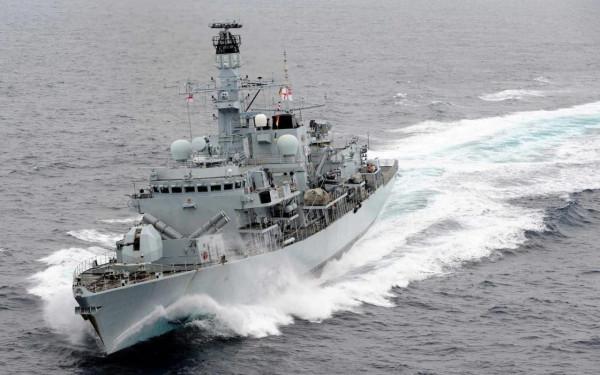 英護衛艦太平洋與俄潛艇“激戰”，英媒：軍艦嚴重損壞無法使用