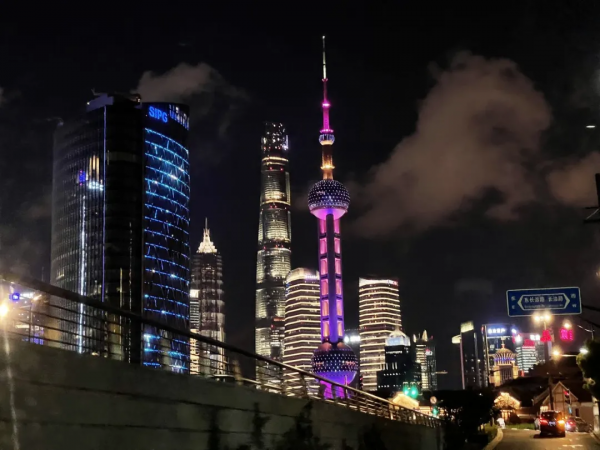 沃爾沃 S90:二十五萬多買行政級轎車,雖然二手,但越級享受 沃爾沃 S90:二十五萬多買行政級轎車,雖然二手,但越級享受