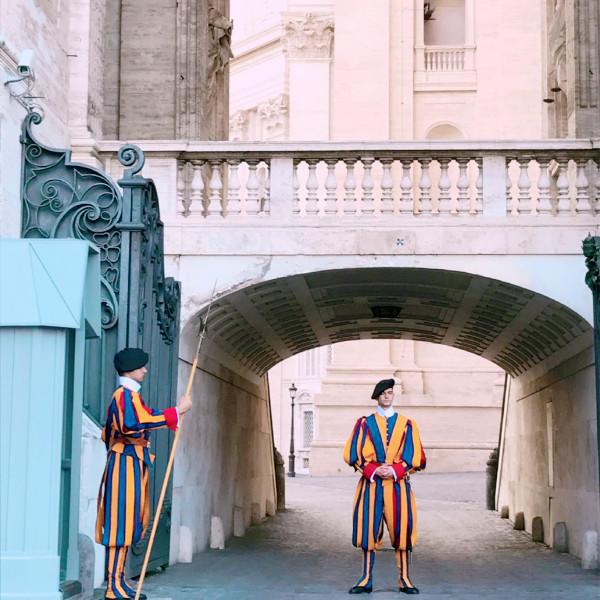 誰敢打梵蒂岡?彈丸小國為什麼受到整個西方的庇護? 誰敢打梵蒂岡?彈丸小國為什麼受到整個西方的庇護?