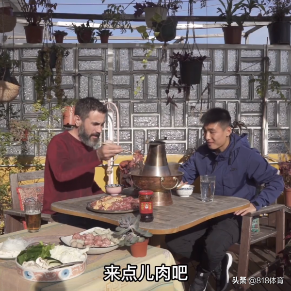 武磊:李鐵說我結婚太早 要單身留洋找個西班牙女朋友語言進步飛快 武磊:李鐵說我結婚太早 要單身留洋找個西班牙女朋友語言進步飛快