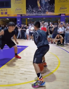 頭盔哥南體打球惡意剪輯的背後，中國到底需要怎樣的草根籃球？