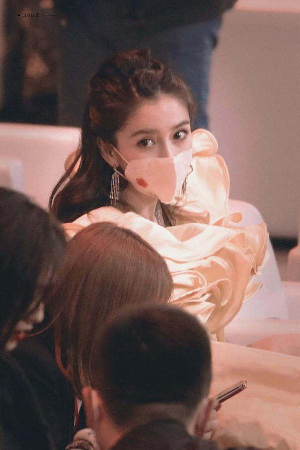 楊穎——人群中不可忽視的美貌