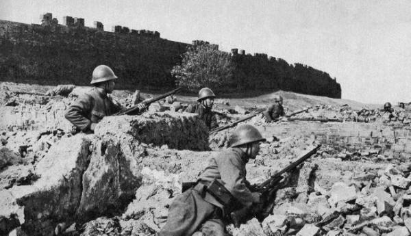 1995年，山西老頭去首都訪友，楊成武派軍車全程護送，他是誰？