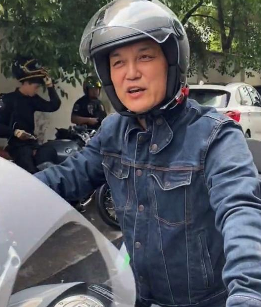 愛車愛家愛生活，“村長”李銳也有不為人知的一面