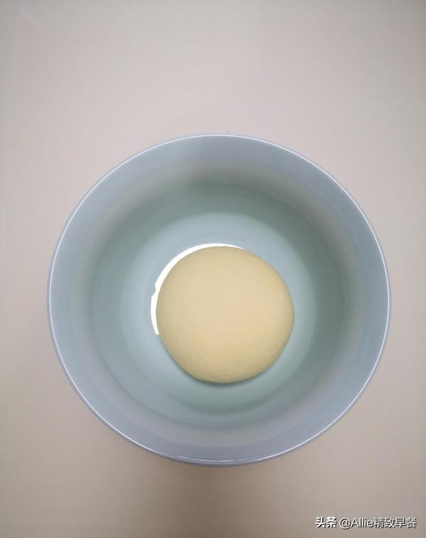 別再吃純白麵饅頭了，加點玉米麵和這兩樣，暄軟香濃又營養，真香