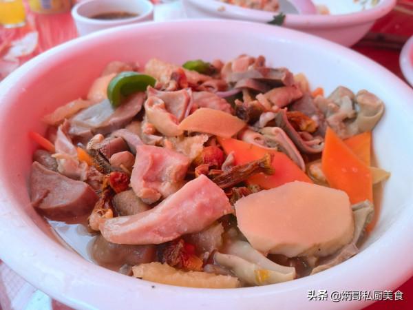 福建農村喜宴，土廚師真廚藝，親友都誇：這菜比大酒店實在還好吃