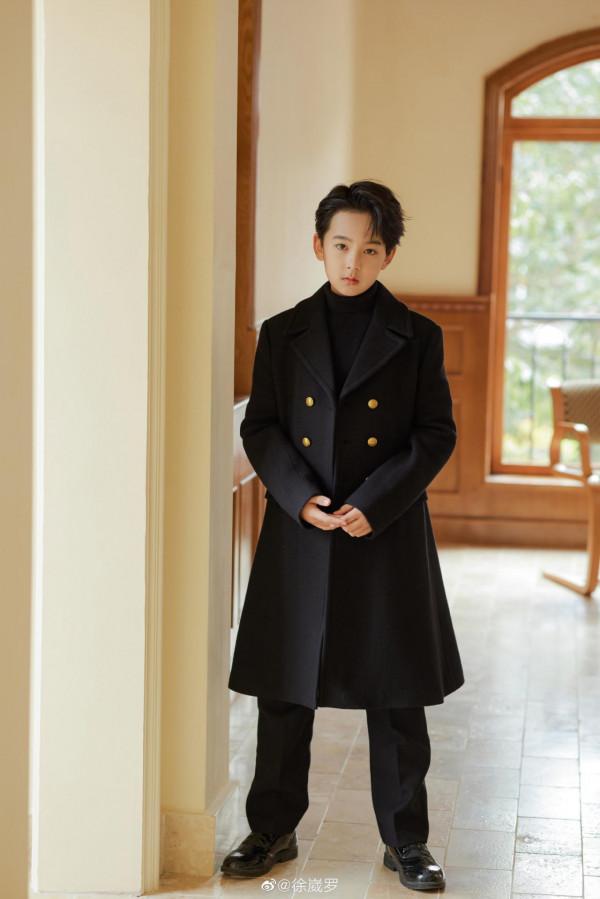 被《玉面桃花》小男主蘇到了！6歲開始拍戲的他，還演過肖戰兒子