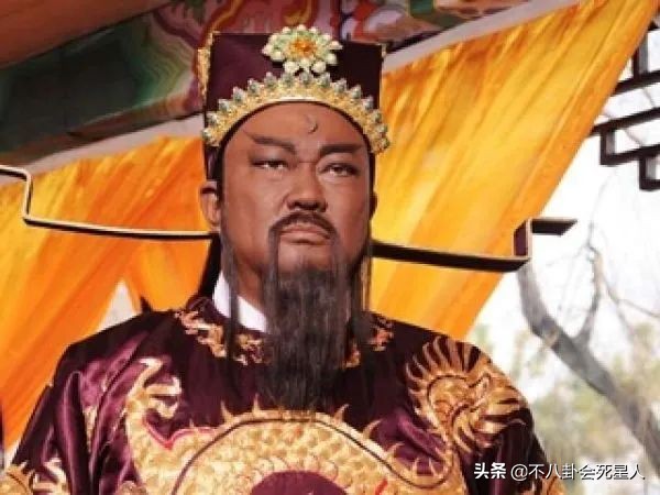 遊本昌的濟公、金超群的包拯，這6位男星演活歷史人物，都是王炸