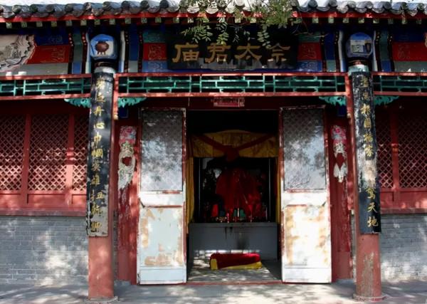 這個太行山餘脈進入京城的最後一道山樑，雪後有意想不到的美