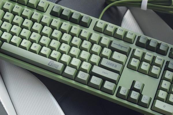 坐擁蝙蝠俠，手敲扎古II，ikbc鍵盤&amp;安德斯特超英電競椅體驗