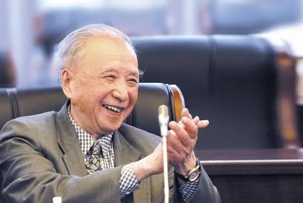 四十年來令人懷念的六位大學校長 四十年來令人懷念的六位大學校長