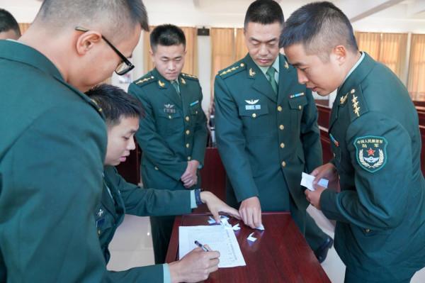 東部戰區陸軍海防某旅：“三會一好”，鳴鑼開講
