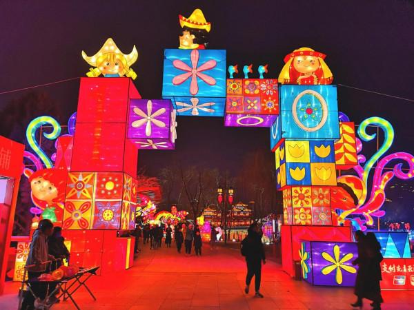 令世界各國人民震驚的中國紅，滿滿中國元素，大年夜中國最魅力