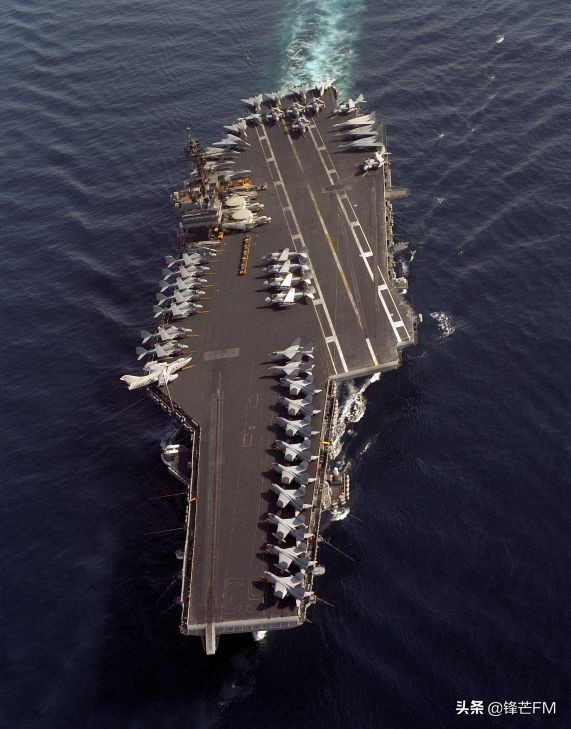 003與小鷹級戰力對比,003不僅是艦載機強,幾乎全方面碾壓 003與小鷹級戰力對比,003不僅是艦載機強,幾乎全方面碾壓