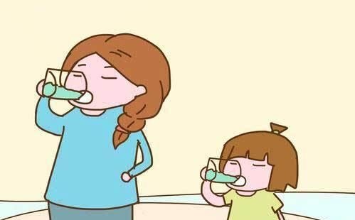 母乳餵養的媽媽在夏天要注意什麼? 母乳餵養的媽媽在夏天要注意什麼?