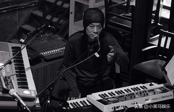 張淇是黑豹樂隊第十位任主唱，這個樂隊主唱怎麼總換人？