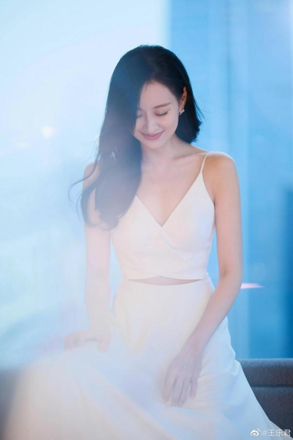 安靜的美女子王樂君