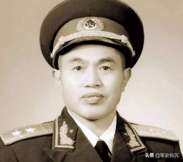 偵察老兵違反紀律，支隊黨委緊急開會，皮定均發言很簡單：槍斃