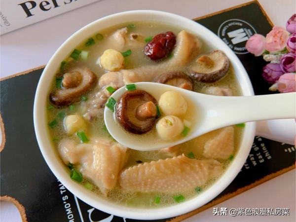 ​天冷多喝這碗湯,湯鮮味濃,趁熱喝一碗,渾身暖和,正適合冬天 ​天冷多喝這碗湯,湯鮮味濃,趁熱喝一碗,渾身暖和,正適合冬天