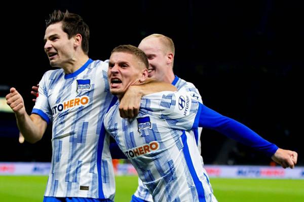 德甲榜首易主，挖掘機還是牛