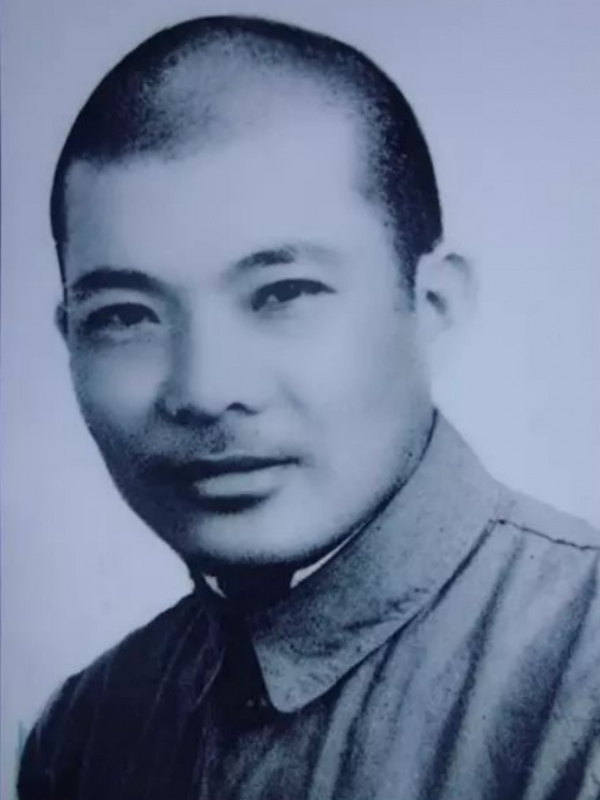 1940年我軍一地下黨“叛變”，幾天後見報：裕仁天皇親外甥被刺殺