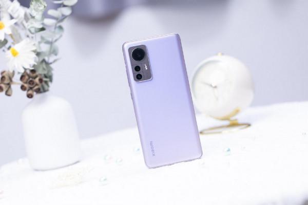 用了3年的華為Mate20 Pro終於退休,換到小米12後,不吐不快 用了3年的華為Mate20 Pro終於退休,換到小米12後,不吐不快