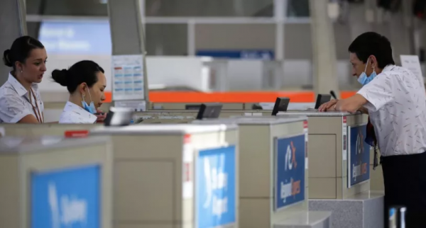 澳人取消聖誕節旅行,對疫情的態勢表示很緊張 澳人取消聖誕節旅行,對疫情的態勢表示很緊張