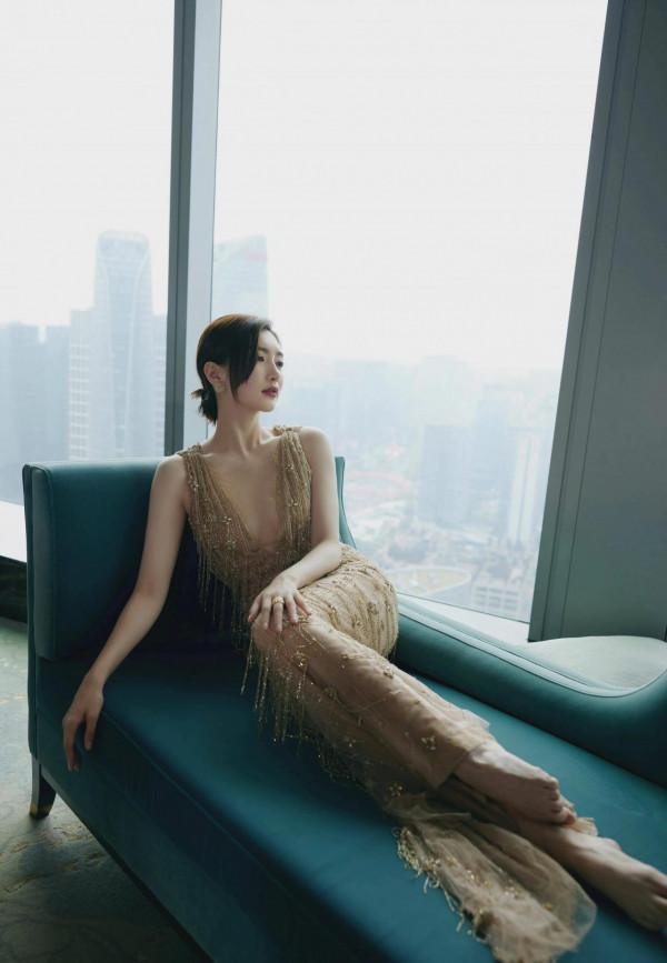 端莊優雅江疏影