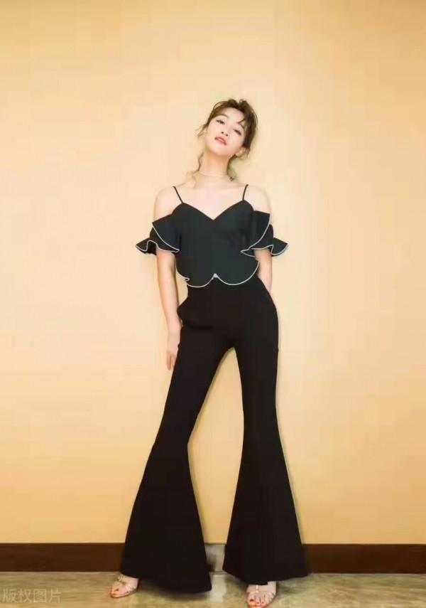 藍盈瑩小姐姐是真的瘦啊 藍盈瑩小姐姐是真的瘦啊