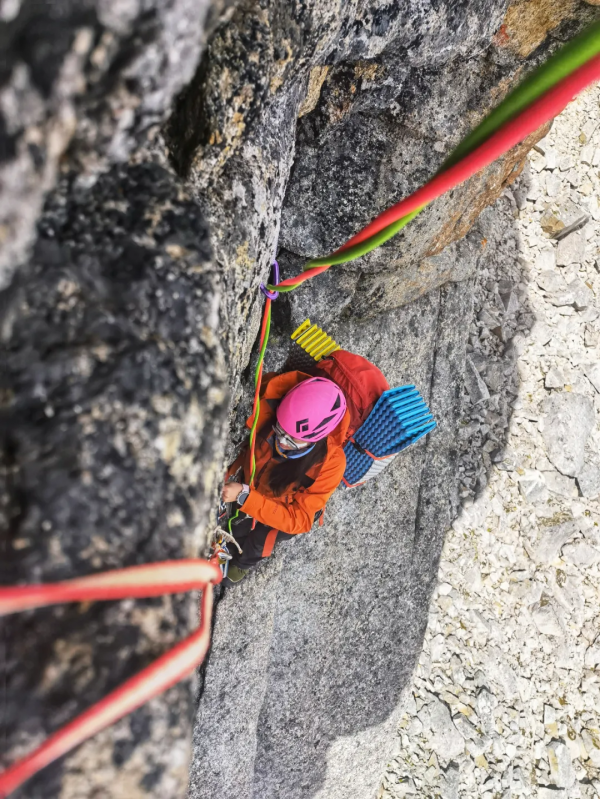 遊記 | 自由扶梯上,你自在如風——挑戰婆繆峰始末 遊記 | 自由扶梯上,你自在如風——挑戰婆繆峰始末