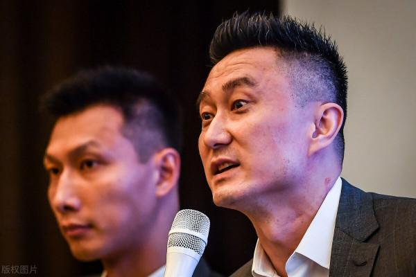 杜鋒讓將讓車，是給師傅面子？還是看輕上海隊？