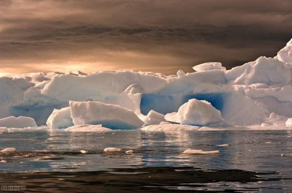 為什麼說南極是&OpenCurlyDoubleQuote;冰與火的世界&rdquo;？