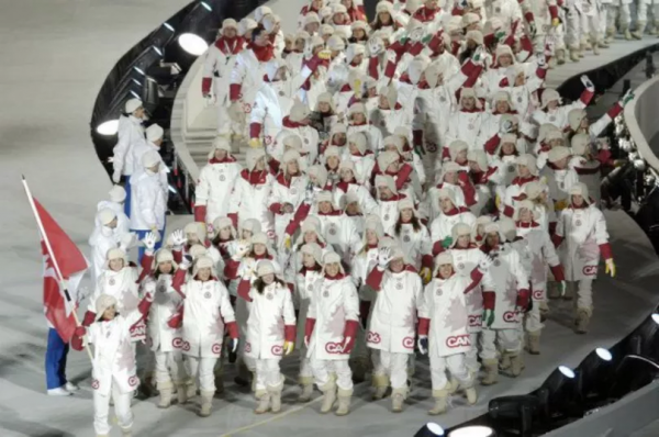 從一件羊毛衫開始，加拿大奧運服裝的華麗演變