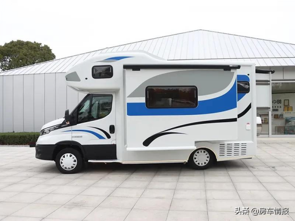 戴德E途房車來了!真正水電高配,一家5口玩不充電也能踏實用7天 戴德E途房車來了!真正水電高配,一家5口玩不充電也能踏實用7天