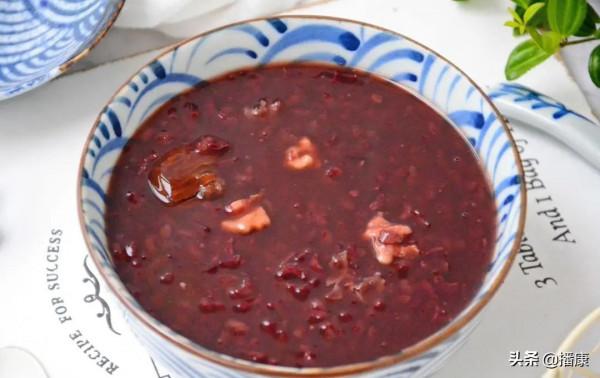 深秋一火至百病生！老中醫的4個降火湯，照著吃，滋養全身