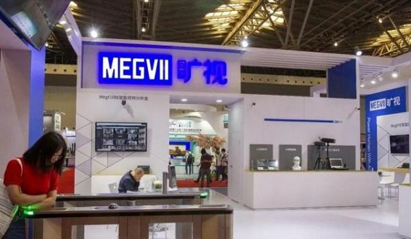 3位清華學霸，帶領1400人搞研發，三年半虧146億，燒出AI獨角獸