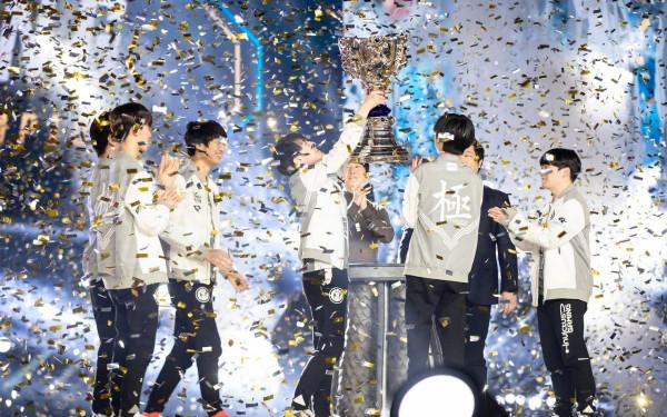 網友心中的黑馬定律,誰能一鳴驚人,這隻黑馬能否絕境取勝奪冠? 網友心中的黑馬定律,誰能一鳴驚人,這隻黑馬能否絕境取勝奪冠?