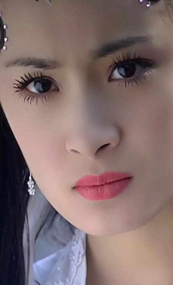 楊冪Pk唐嫣，誰更勝一籌呢？