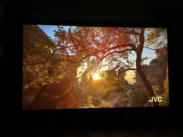 2022 年 CES 仍然提供一些投影機新聞