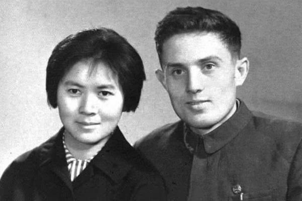 外國棄嬰被中國夫妻收養，成頂級科學家，對外堅稱：我是中國人