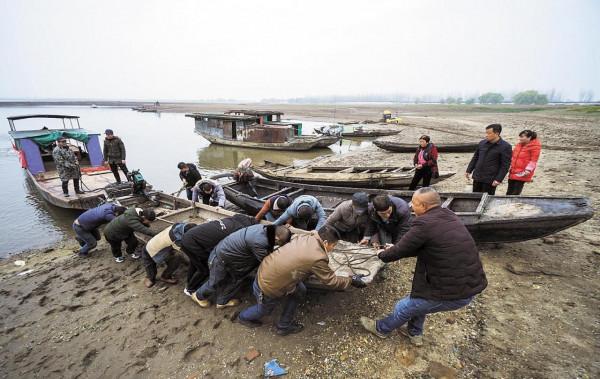 亂成漿糊!漁獲不足全國0.2%,外來魚肆虐,黃河10年禁漁這麼難? 亂成漿糊!漁獲不足全國0.2%,外來魚肆虐,黃河10年禁漁這麼難?