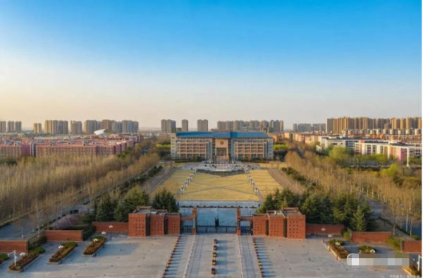 鄭州大學公佈十大生源中學泌陽一高榜上有名 鄭州大學公佈十大生源中學泌陽一高榜上有名