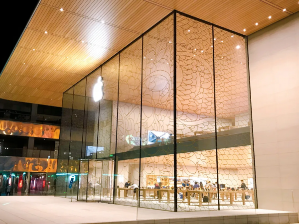 iPhone手機功能創新越來越少，外立面幕牆設計卻是越來越優秀了