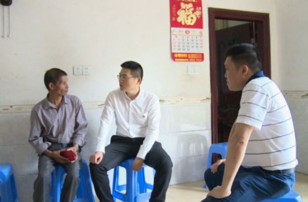 人大博士成全國首位90後縣長，履歷叫人敬佩，你還覺得讀書無用嗎