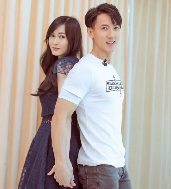 吳尊素人老婆原來這麼美,溫婉大方又有氣質,顏值不輸女明星 吳尊素人老婆原來這麼美,溫婉大方又有氣質,顏值不輸女明星